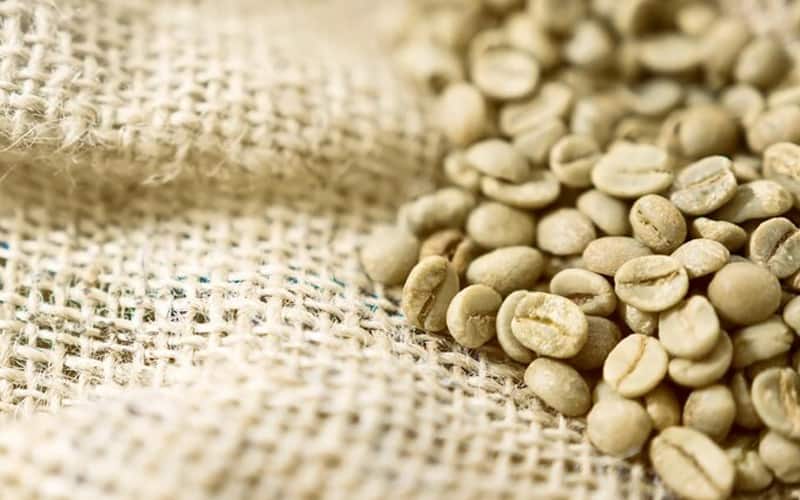cà phê nhân xanh vẫn được mua bán giữa các nước sản xuất